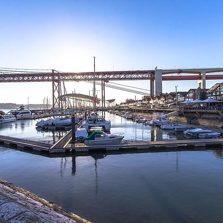 Alcantara River Side By Homing Lisboa Exteriör bild