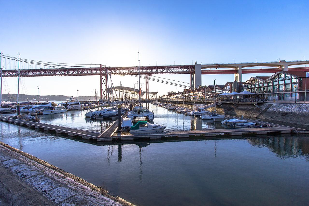 Alcantara River Side By Homing Lisboa Exteriör bild